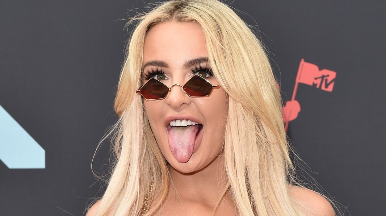 Tana Mongeau Net Worth 2022