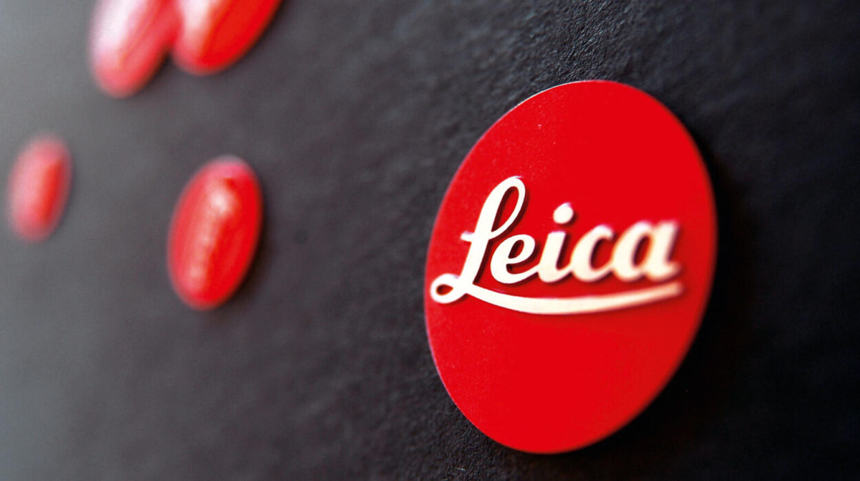 Leica